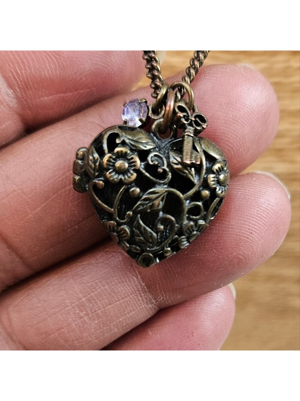 Vintage Claire's Floral Filigree Pendant Necklace